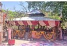 बड़ी खबर: कैबिनेट मंत्री के बेटे की शादी में नियमों की उड़ी धज्जियां। दो गार्ड निलंबित, दो अधिकारियों की छुट्टी